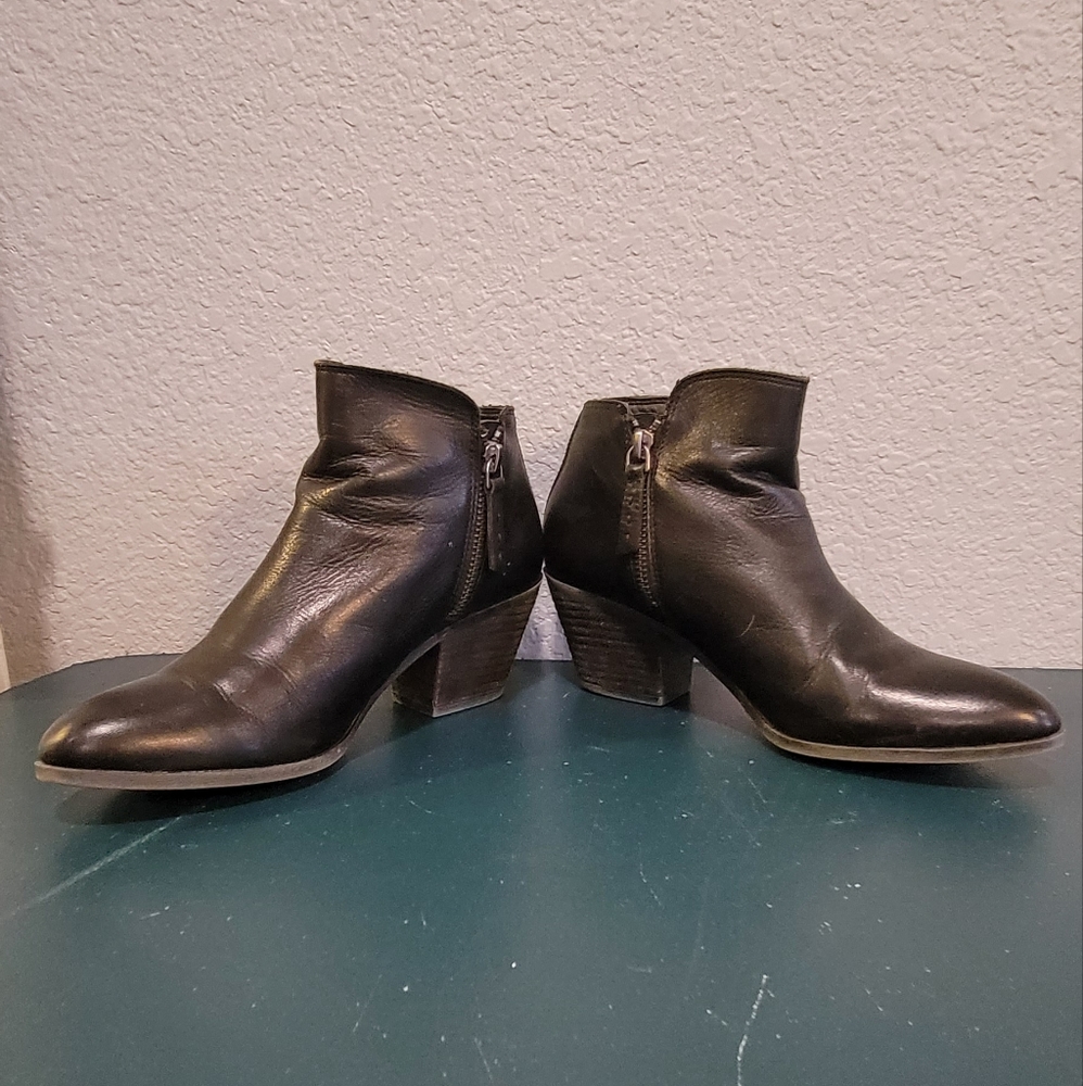 FRYE Judith BOOTIES Black Leather
